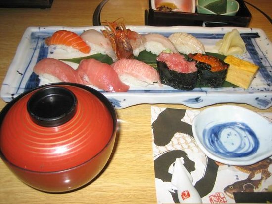 Sushi monogatari – opowieść o sushi: Karē raisu, japoński ryż z curry.